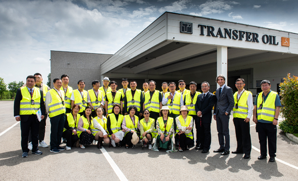 2024意大利佺敖交流現(xiàn)場-工廠參觀-縮小.jpg 2024意大利佺敖交流現(xiàn)場-工廠參觀-縮小.jpg