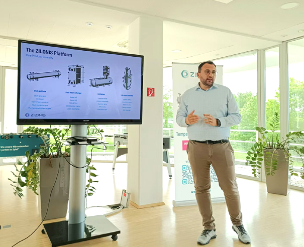 2024德國zilonis交流現(xiàn)場-cfo-縮小.jpg 2024德國zilonis交流現(xiàn)場-cfo-縮小.jpg